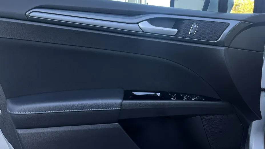 FORD Mondeo -