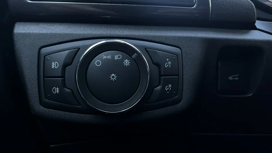 FORD Mondeo -