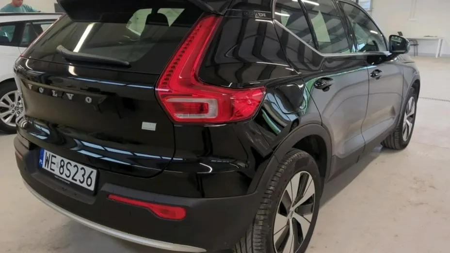 VOLVO XC40 -