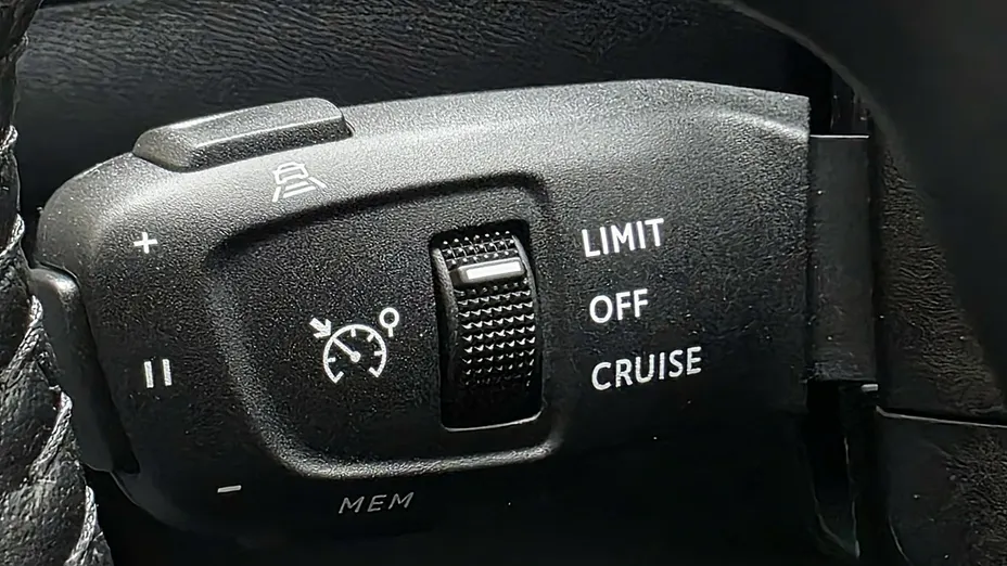 PEUGEOT 2008 -
