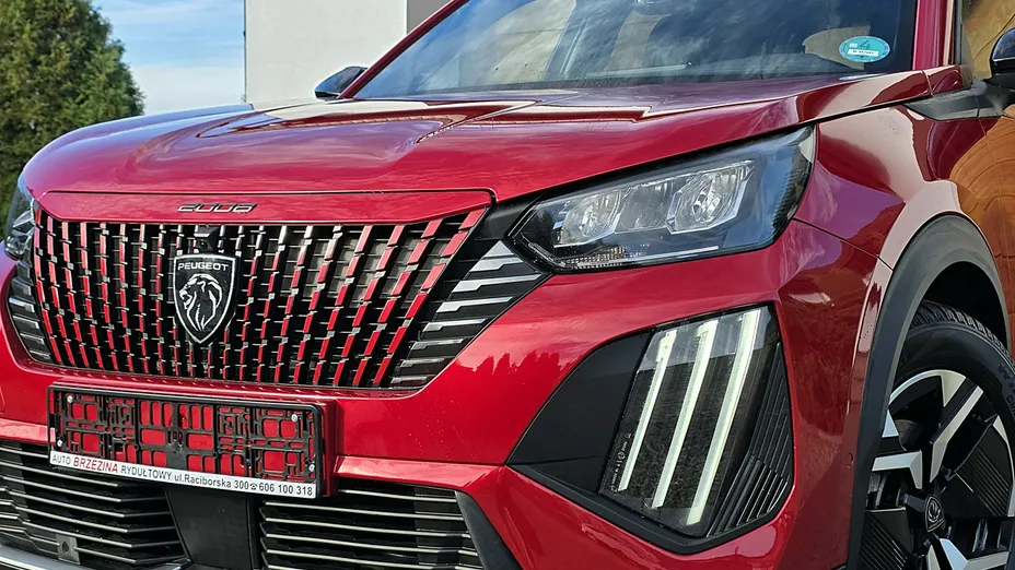PEUGEOT 2008 -