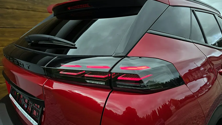 PEUGEOT 2008 -