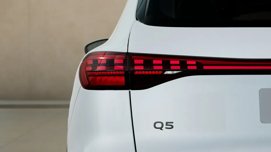 AUDI Q5 -