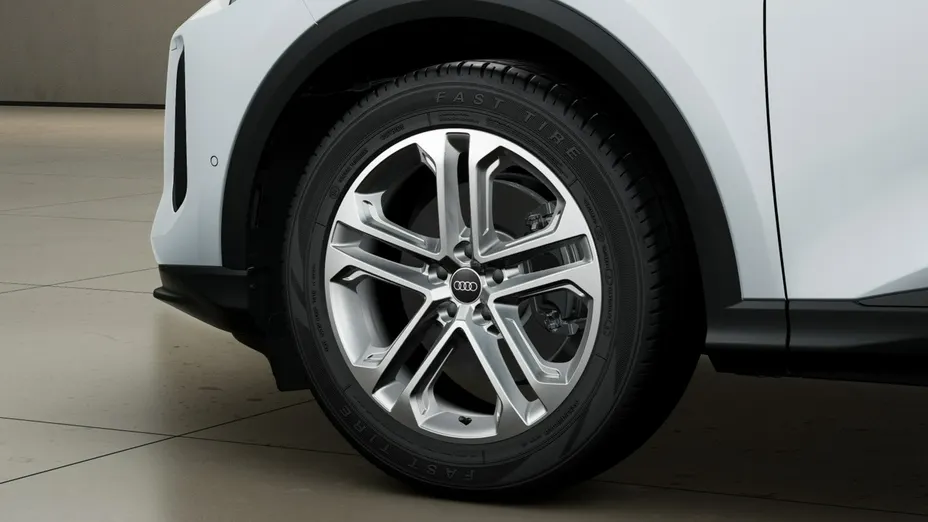 AUDI Q5 -