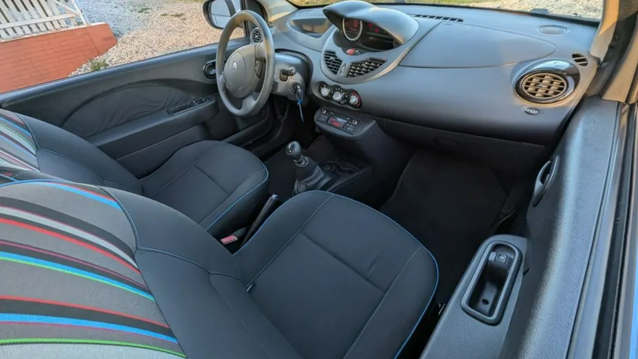 RENAULT Twingo -