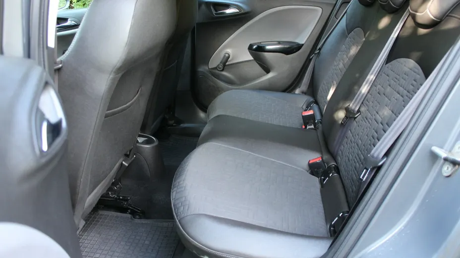OPEL Corsa -