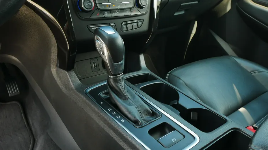 FORD Escape -