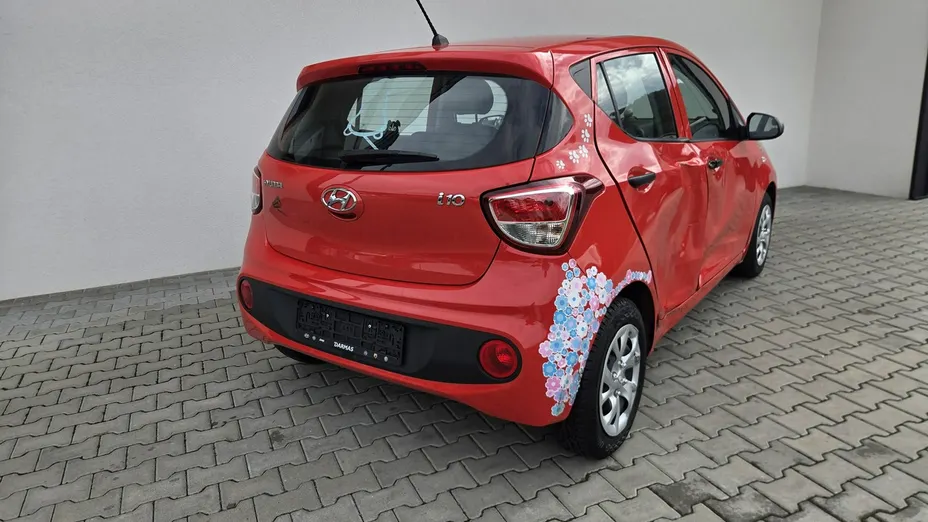HYUNDAI i10 -