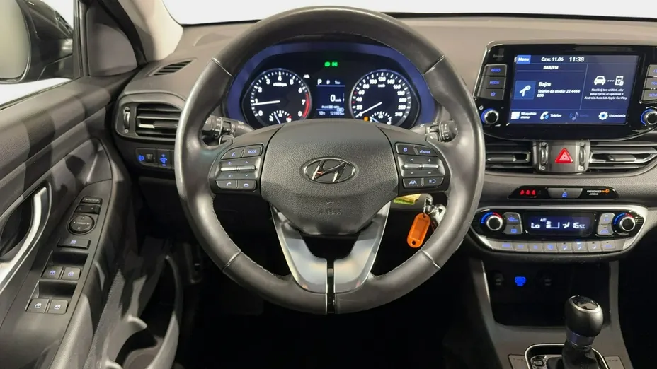 HYUNDAI i30 -