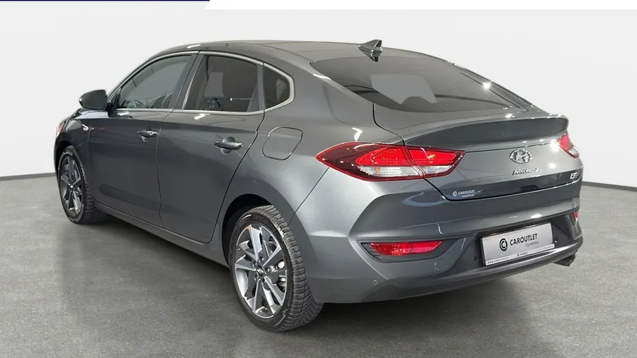 HYUNDAI i30 -