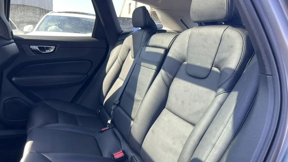 VOLVO XC60 -
