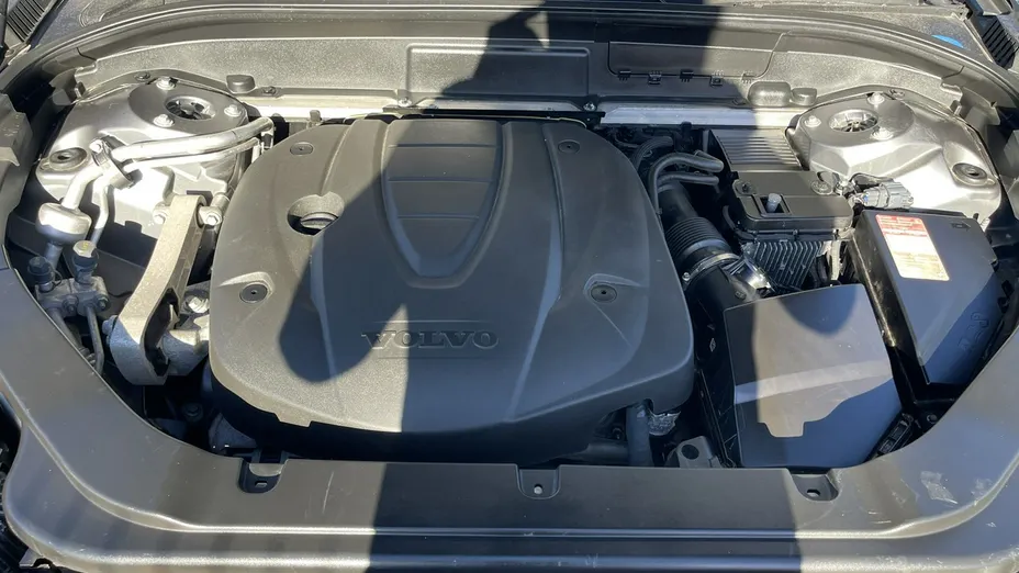 VOLVO XC60 -