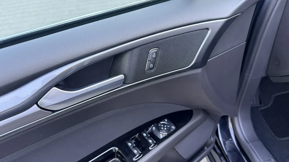 FORD Mondeo -