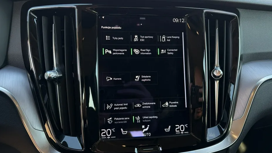 VOLVO V60 -