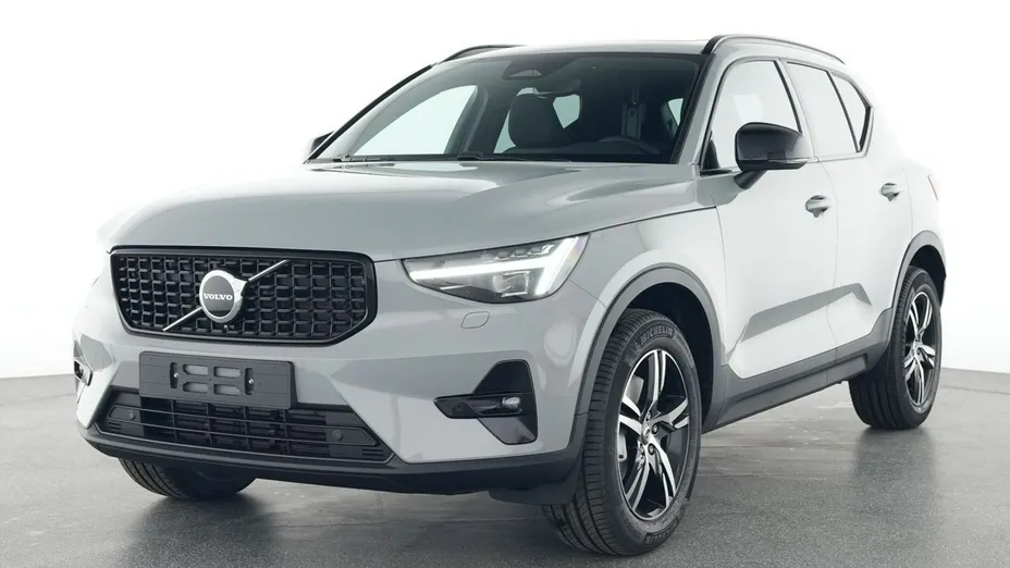 VOLVO XC40 -