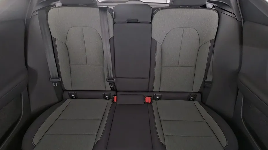 VOLVO XC40 -