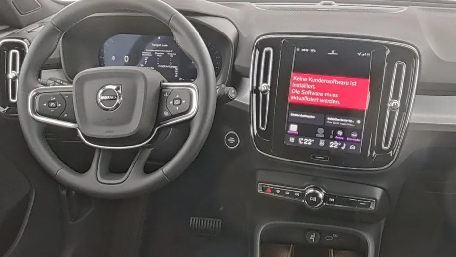 VOLVO XC40 -