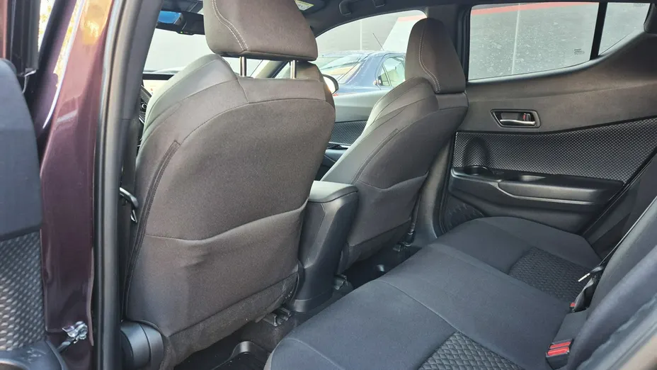 TOYOTA C-HR -