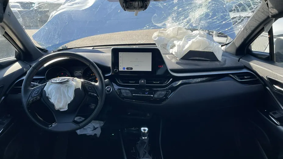TOYOTA C-HR -