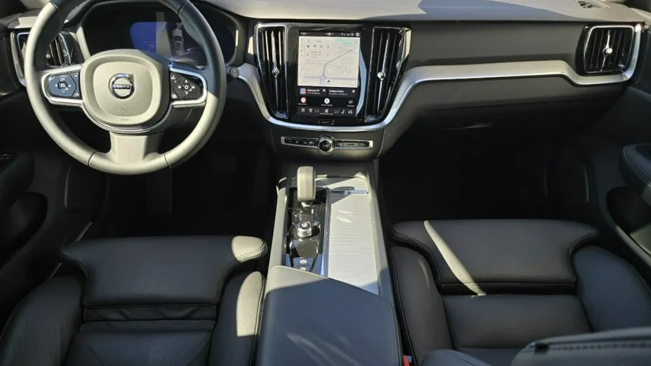 VOLVO V60 -
