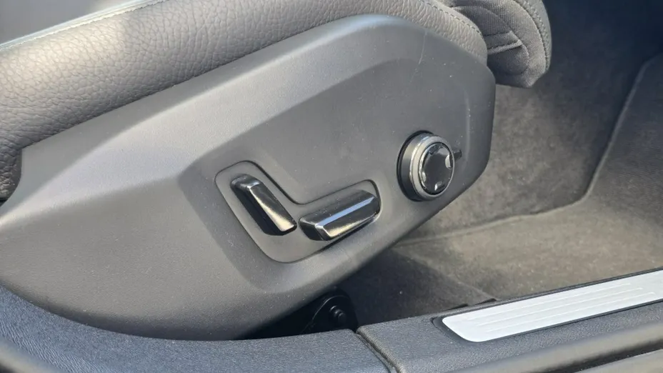 VOLVO V60 -