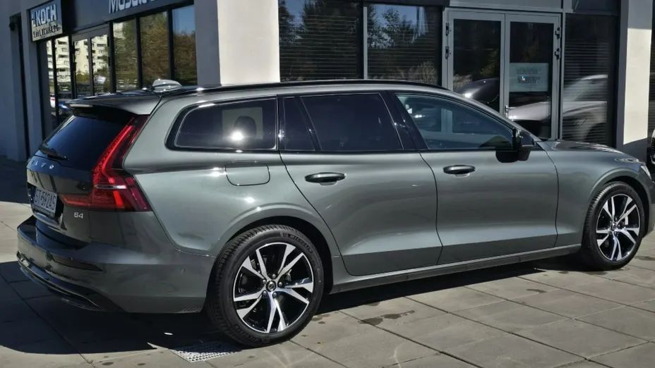 VOLVO V60 -