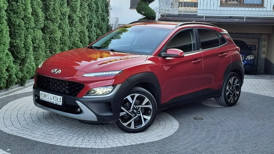 HYUNDAI Kona -
