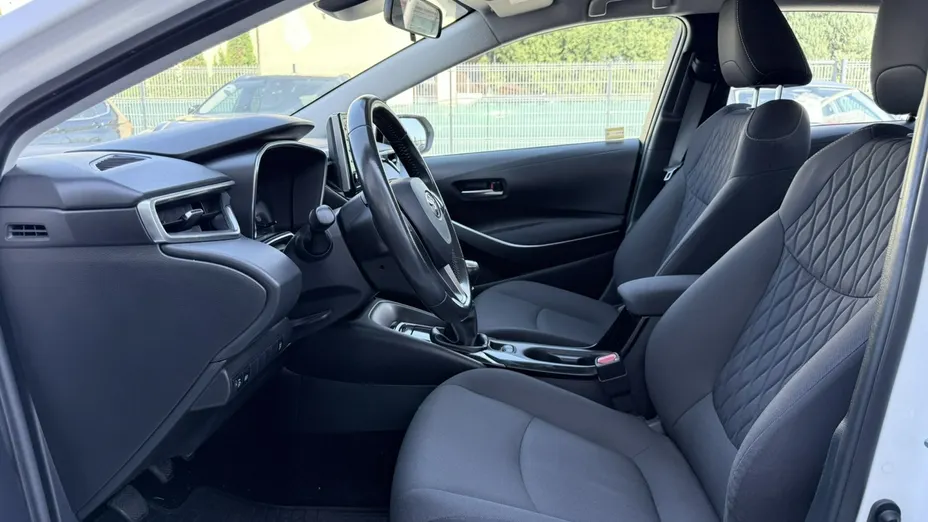 TOYOTA Corolla -