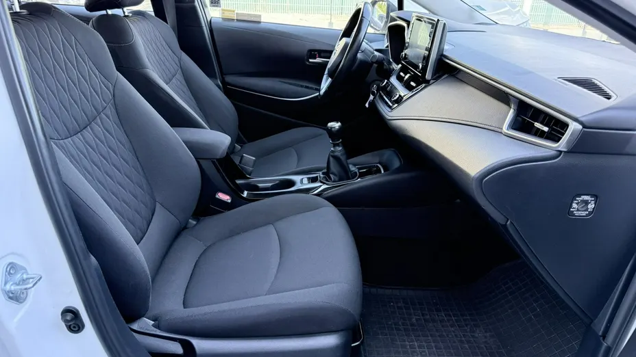 TOYOTA Corolla -