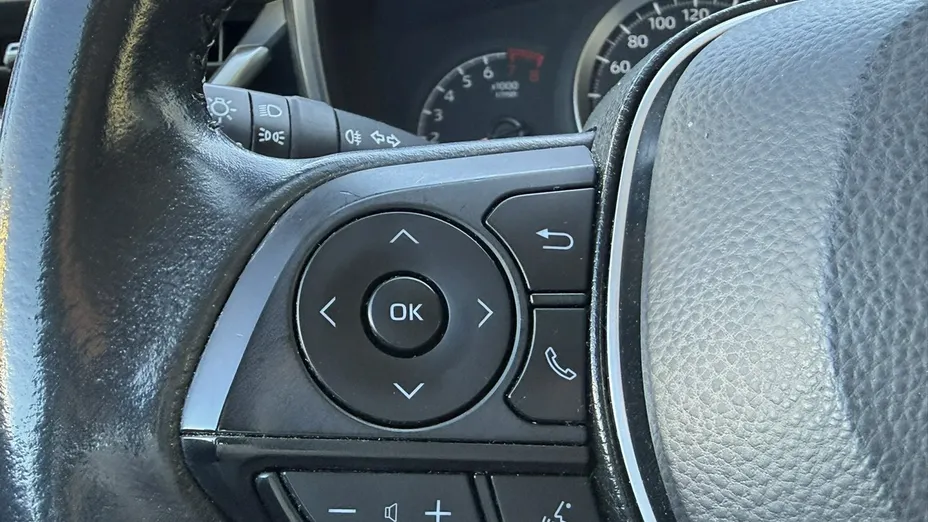 TOYOTA Corolla -