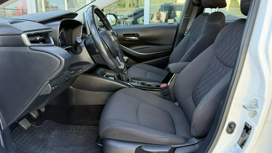 TOYOTA Corolla -