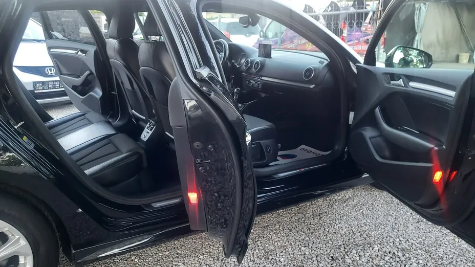AUDI A3 Limousine -