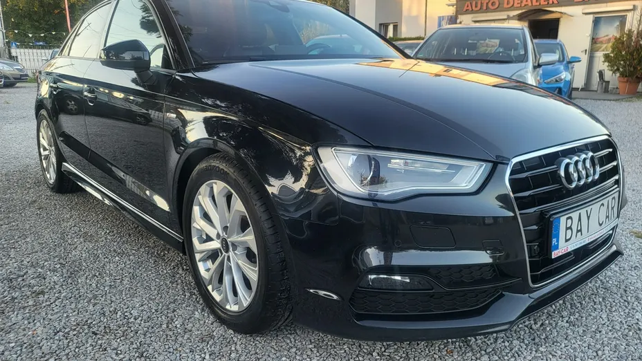 AUDI A3 Limousine -