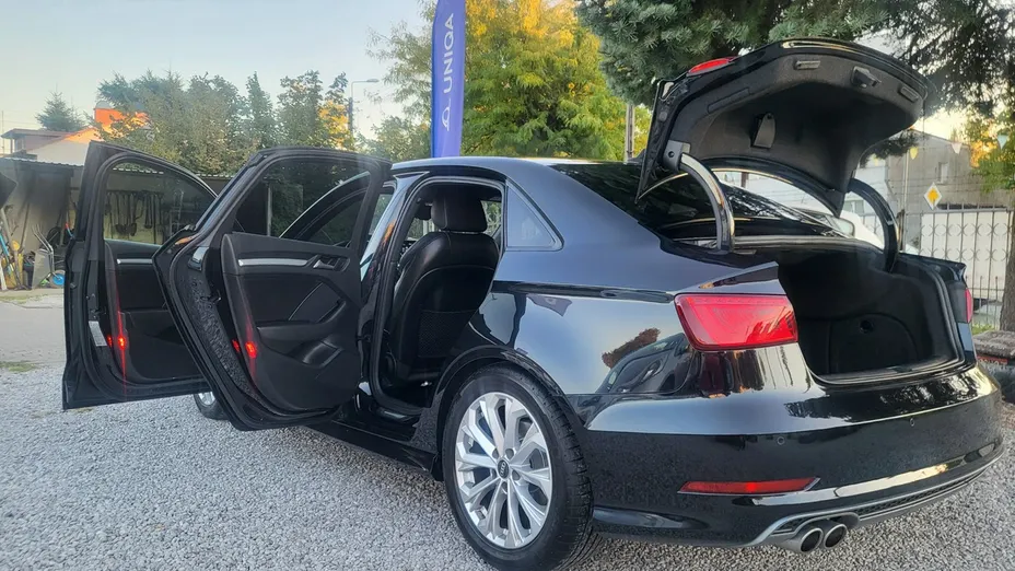 AUDI A3 Limousine -