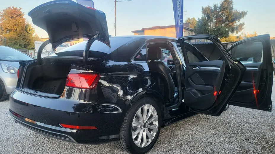 AUDI A3 Limousine -