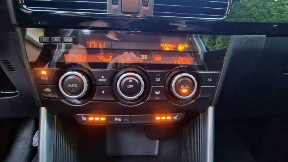 MAZDA CX-5 -