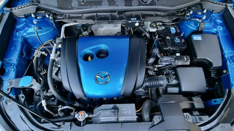 MAZDA CX-5 -