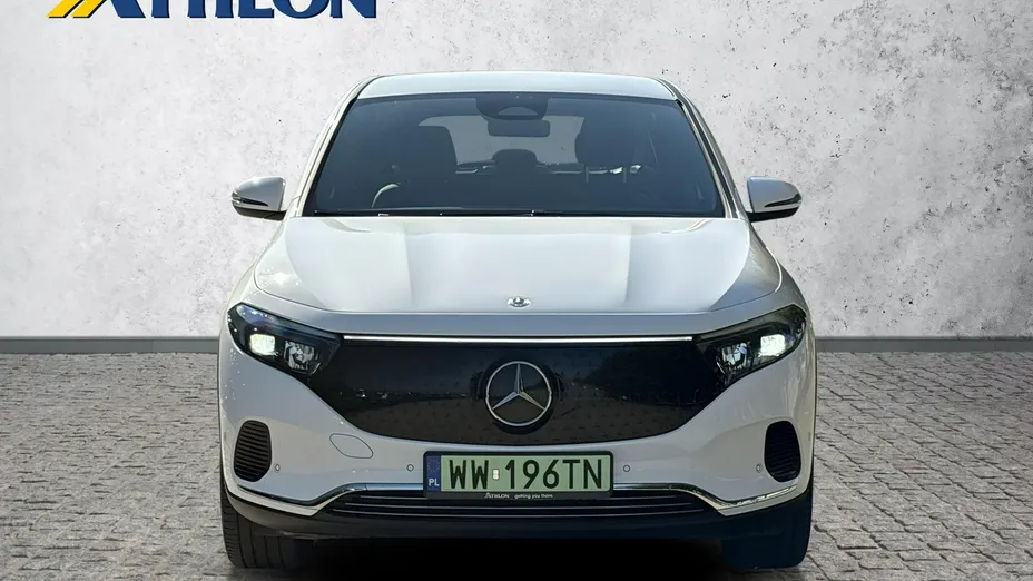 MERCEDES-BENZ EQA -