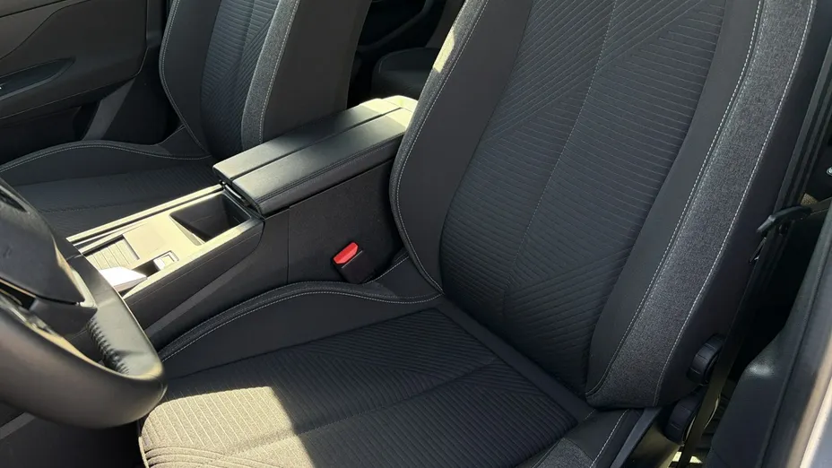 PEUGEOT 308 -