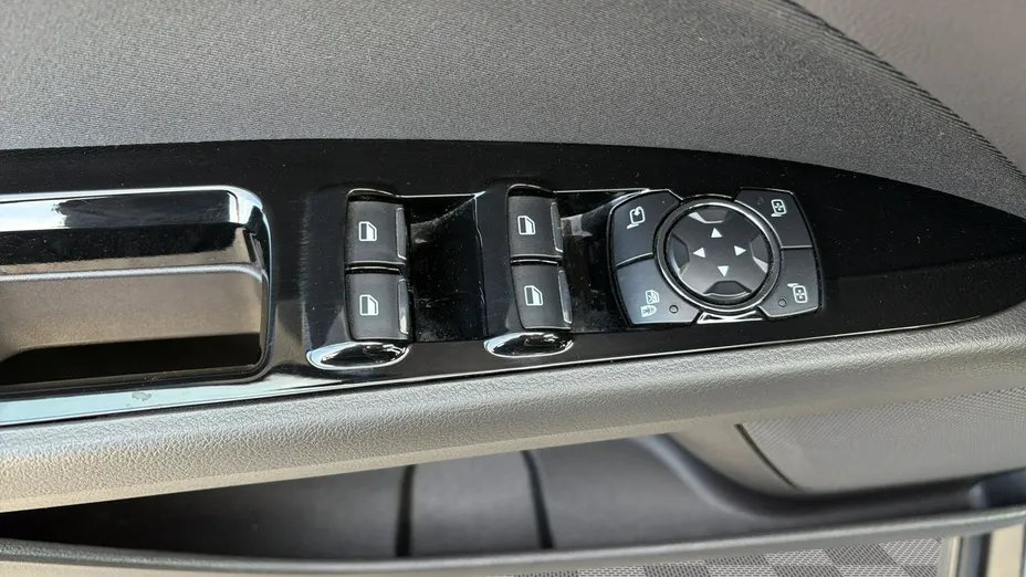 FORD Mondeo -