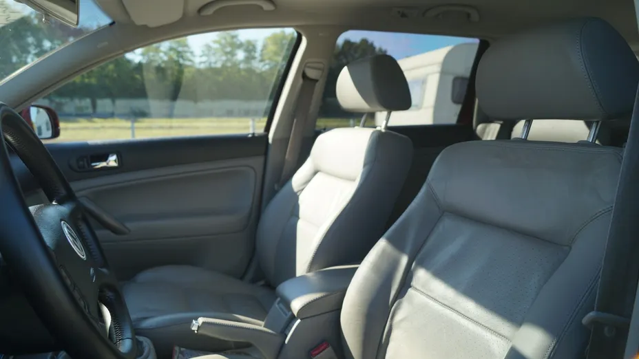 VOLKSWAGEN Passat -