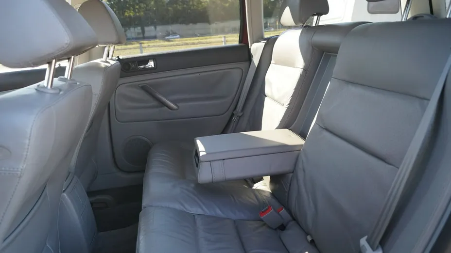 VOLKSWAGEN Passat -