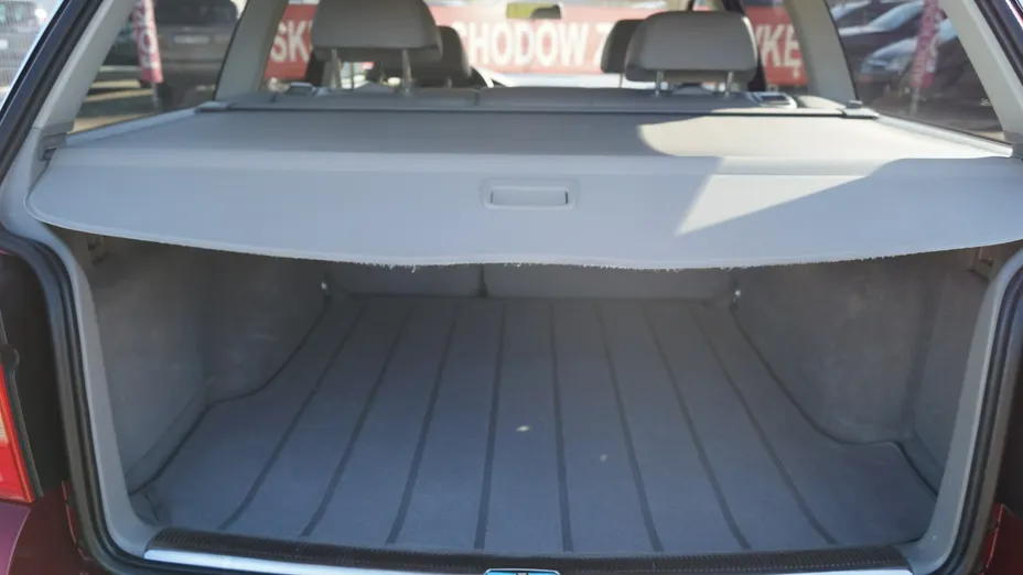 VOLKSWAGEN Passat -