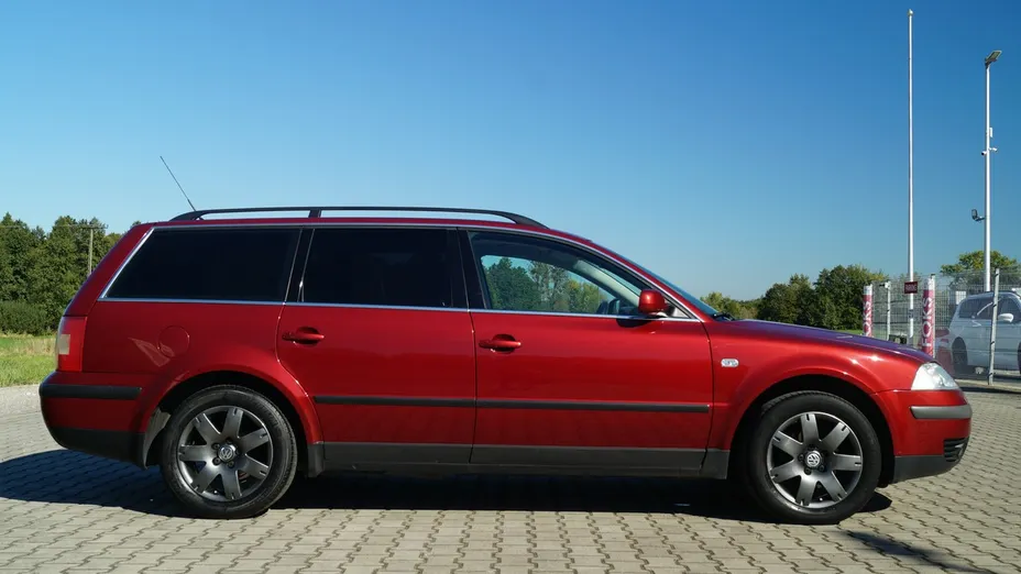 VOLKSWAGEN Passat -