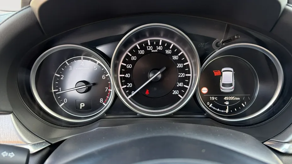 MAZDA 6 -