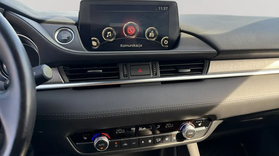 MAZDA 6 -