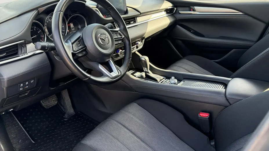 MAZDA 6 -