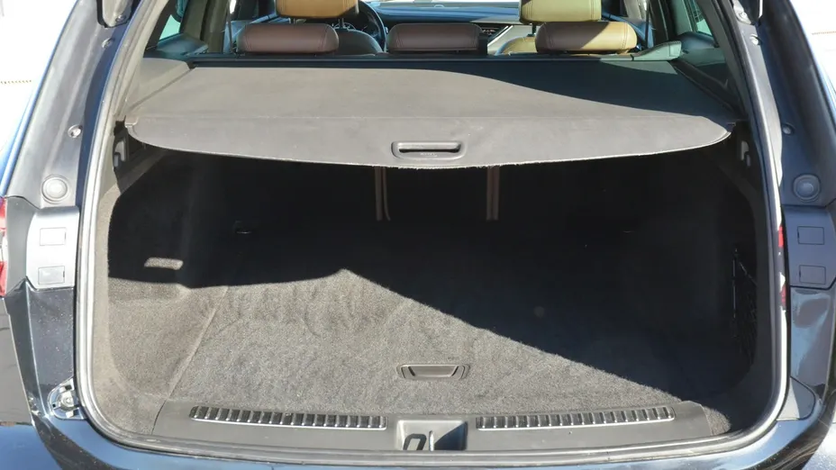 OPEL Insignia -