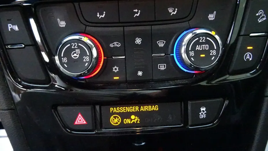 OPEL Mokka -