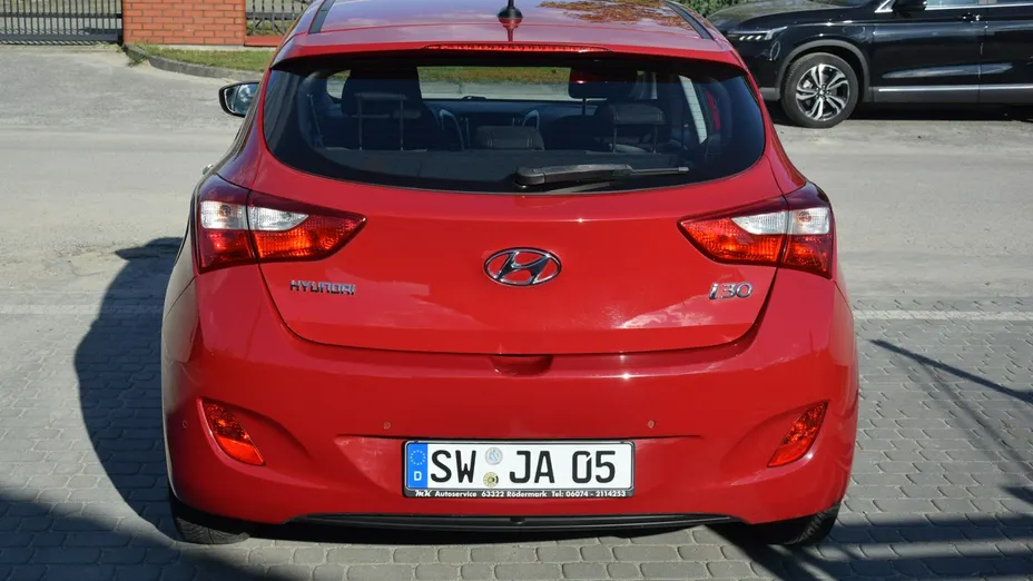 HYUNDAI i30 -